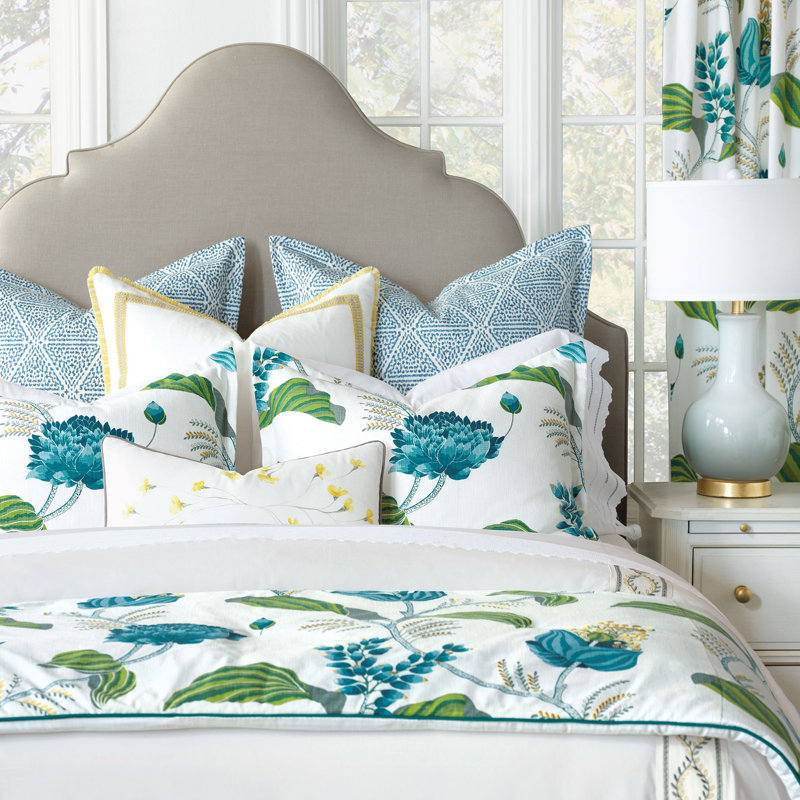 Clementine Lumbar Pillow Cover & Insert