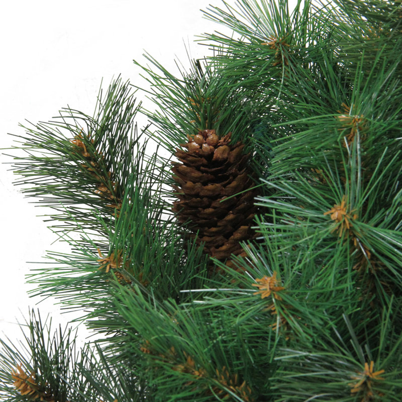 Couronne de Noël artificielle en pin Royal Oregon, H 48 po x l 48 po x P 9 po
