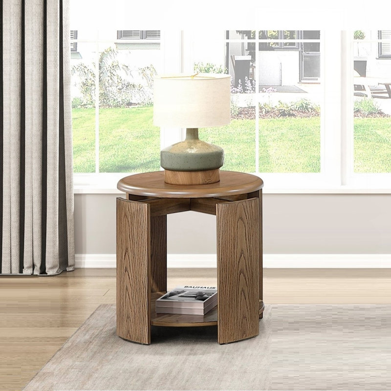 Table de bout ronde à finition brune avec tablette ouverte