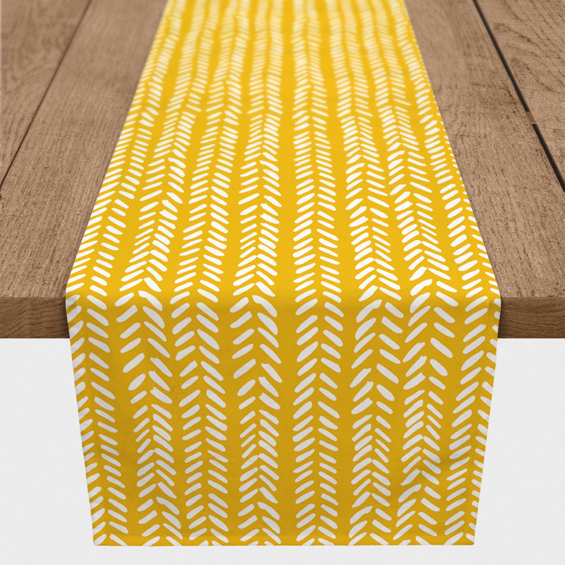 Chemin de table en losanges pointillé Nalston, 72 po x 16 po, Jaune, Géométrique 2