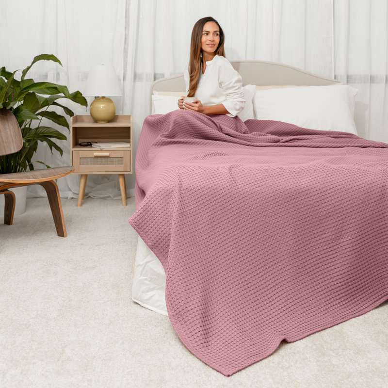 Comfy Cubs 100% Cotton Waffle Weave Throw Blanket Breathable Skin-Friendly Soft Lightweight, Textured Blanket, Queen, Mauve