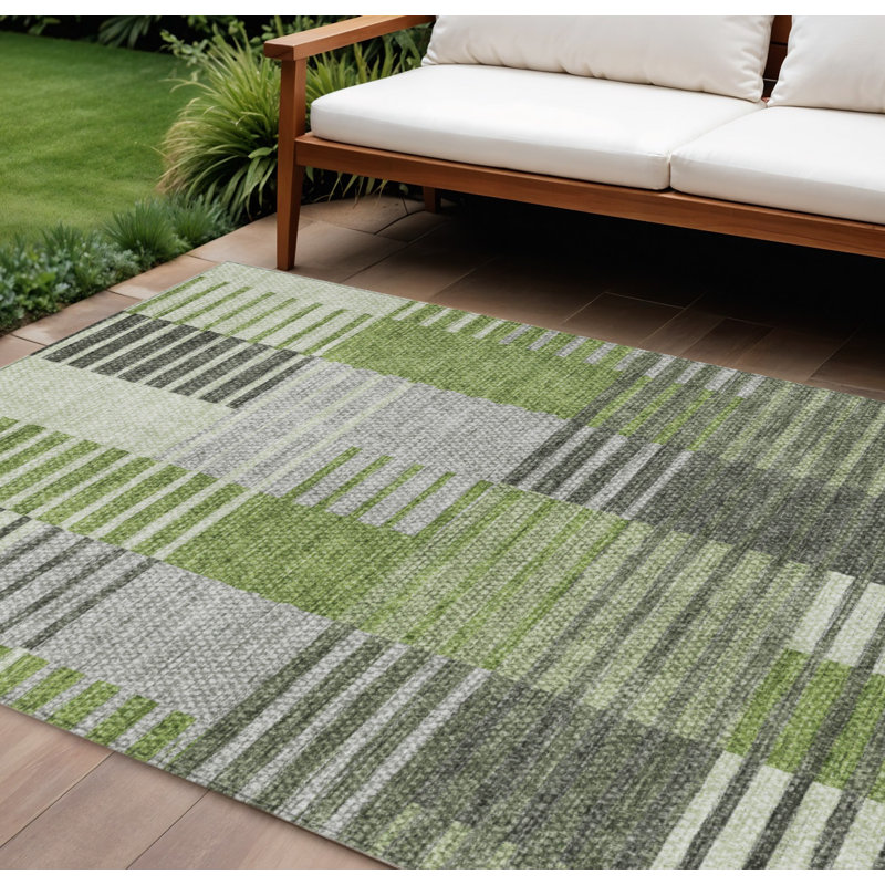 Tapis extérieur lavable rayé vert et olive 10 pi x 14 pi