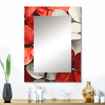 Monogramme d'hydrangées rouges et pétales d'accent I - grand miroir mural, miroir traditionnel