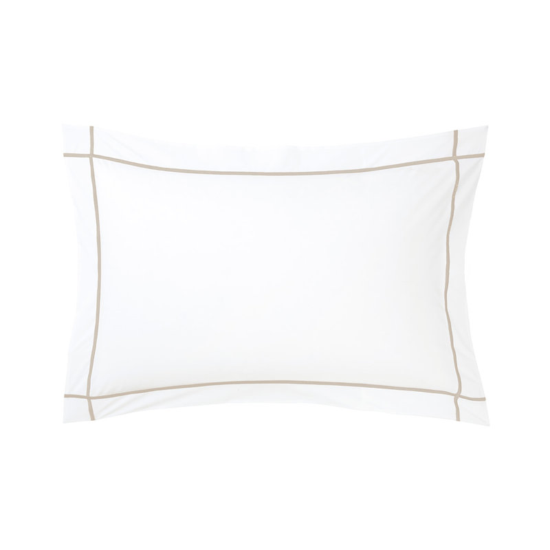 Athena Sham, Pierre, Standard