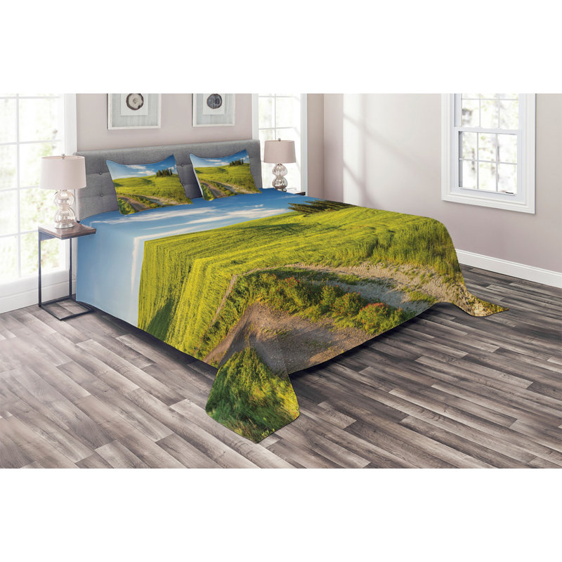 Farmhouse / Country Polyester Coverlet, King Bedspread + 2 Shams