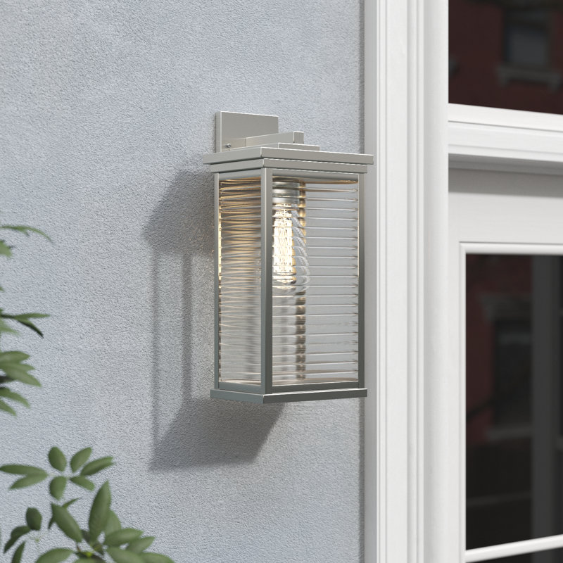 Lanterne murale d'extérieur Aydian, H 14,5 po x l 7 po x P 5,75 po