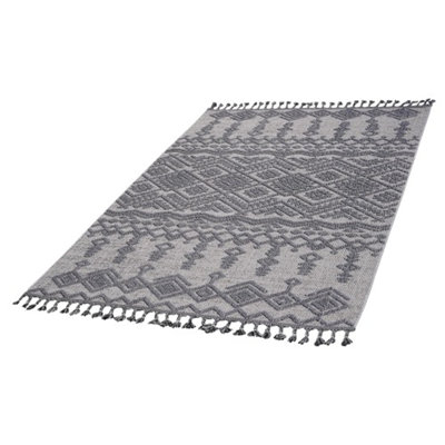 Traditional Indoor/Outdoor Area Rug