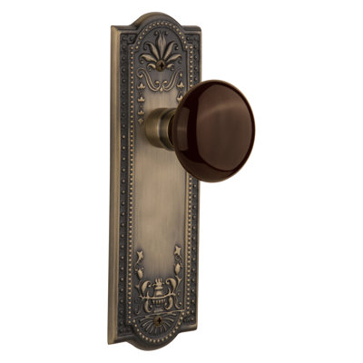 Meadows Plate with Brown Porcelain Door Knob