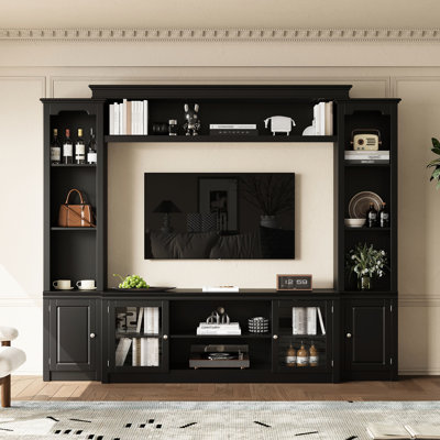 Une console multimédia avec 4 tablettes réglables, des portes en verre trempé, un meuble télé pour téléviseur de 65 pouces, une bibliothèque de centre de divertissement robuste et spacieuse, de style contemporain