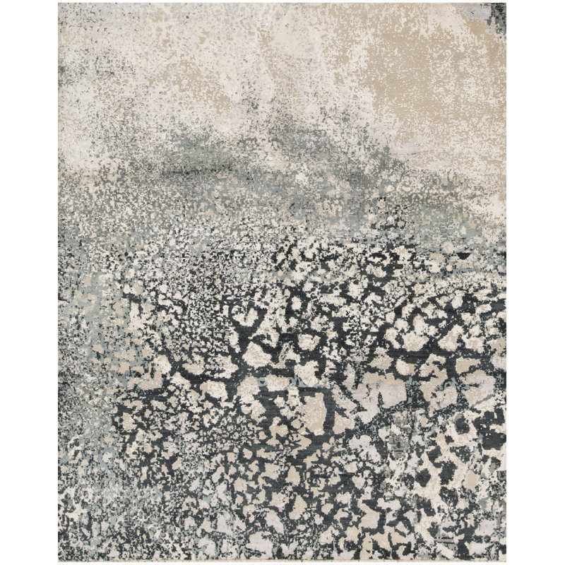 Area Rug in Gray