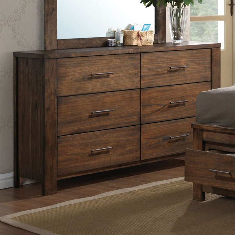 Devi Karwan Dresser