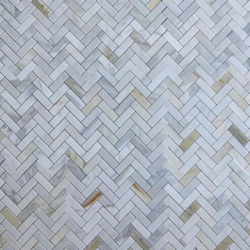 Carreau de mosaïque en marbre à chevrons 1 po x 3 po, Or Calacatta poli