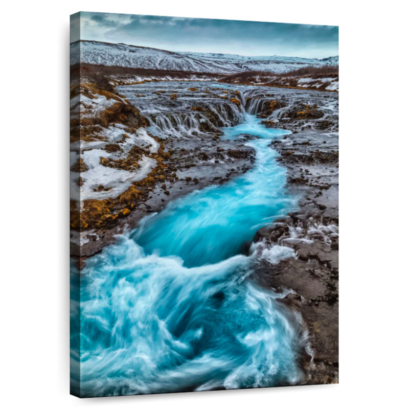 Alvord la beauté de la cascade de Bruarfoss d'en haut, H 39 po x l 26 po