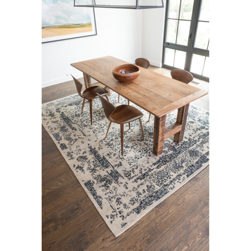 Pearl Hand Knotted Oriental Indoor Rug, Rectangle 2' x 3'