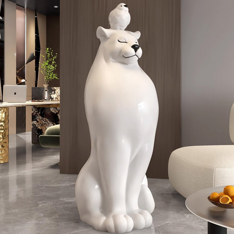 Figurines et sculptures modernes