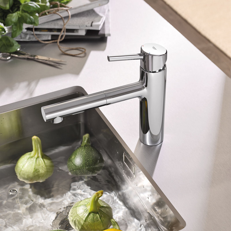 Concetto™ Pull Out Single Handle Kitchen Faucet, StarLight Chrome
