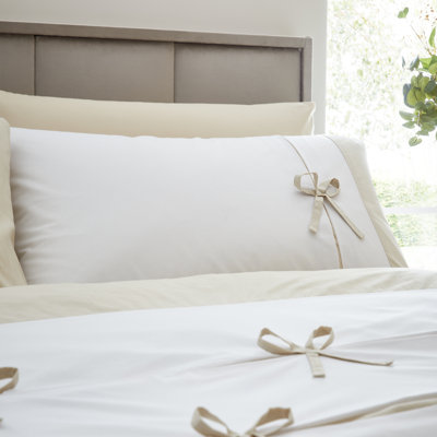 Milo Bow Duvet Cover Set with Pillowcases