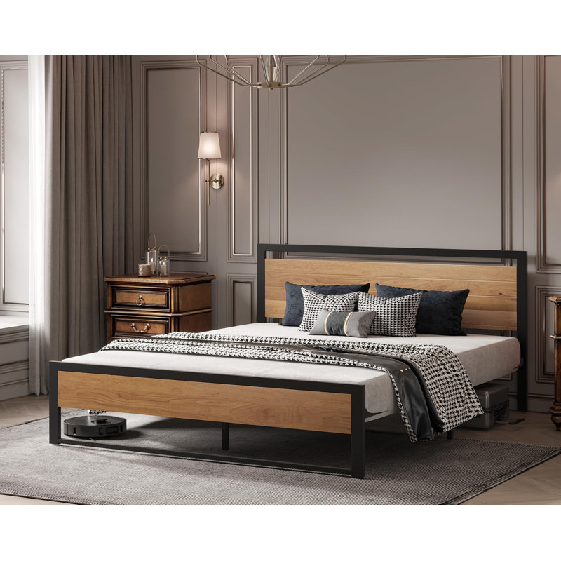 Ingrun Metal Bed, King