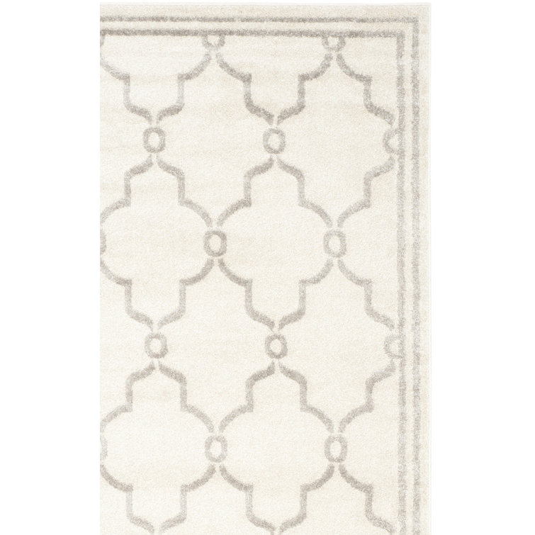 Ammundsen Geometric Ivory/Light Gray Area Rug