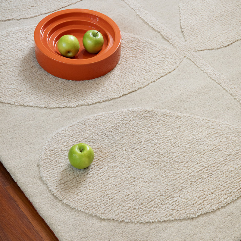 Wool Floral Area Rug in Beige, Rectangle 3'11" x 5'11"