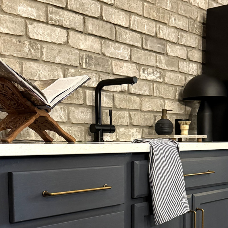 Lulani Nassau Pull Out Kitchen Faucet, Matte Black