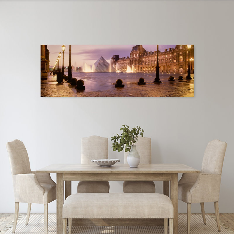 Louvre, musée, musée d'art contemporain, H 60 po x l 20 po