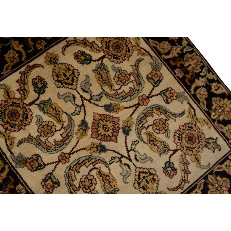 Hand Knotted Wool Oriental Area Rug in Ivory