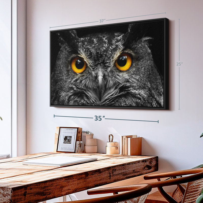 «Yellow Eyed Owl Wall Art», H 25 po x l 37 po