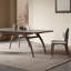Ensemble de table de salle à manger haut de gamme en bois de frêne mat-110450166