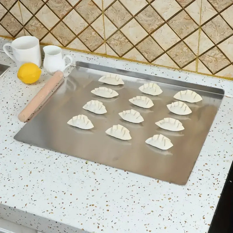 Planche à découper en acier inoxydable avec rebord surélevé et couvercle scellé, grande planche à découper en métal sur l'évier, antibactérien 304 pour la viande, les légumes, la pâte et la préparation au four