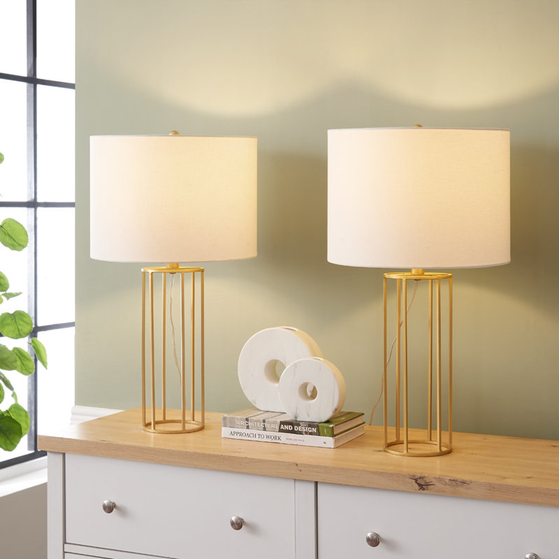 Velmarie Metal Table Lamp