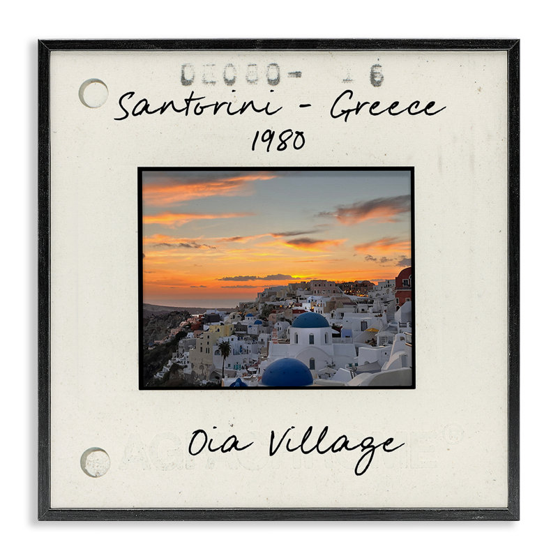 «Grèce Travel City View», estampe numérique, conception de Val Rhodes, H 12 po x l 12 po, Noir