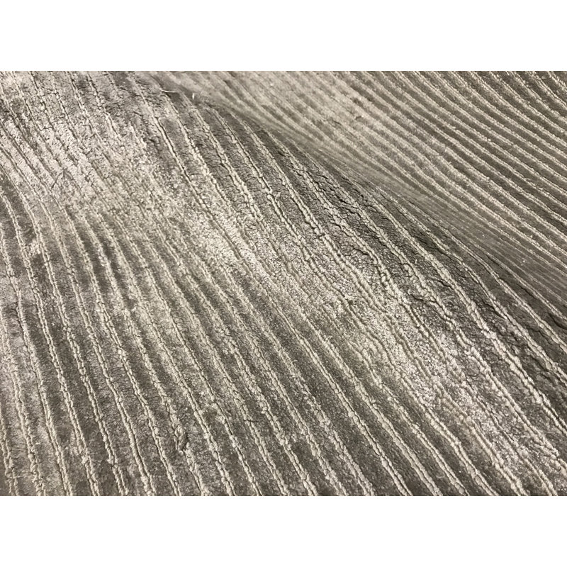 Tapis brun de haute qualité noué à la main