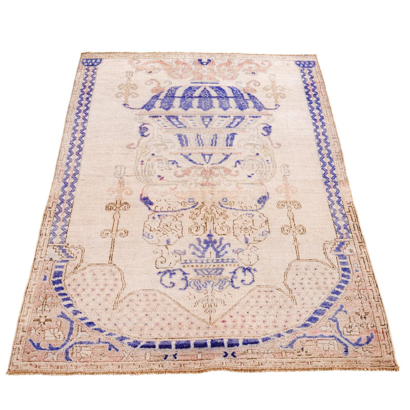 Tapis tribal unique en son genre