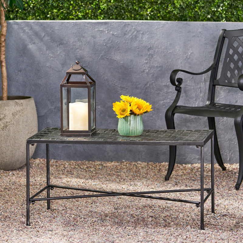 Table basse d'extérieur en fer de style argent brossé noir, l 35,91 po x P 20,75 po, H 18 po qui rehausse l'espace de vie - argent, fonctionnalité
