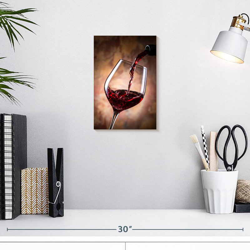 Yarlin - vin rouge en verre, H 12 po x l 8 po