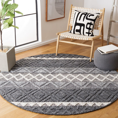 Baltierra Hand Woven Wool/Cotton Geometric Rug in Charcoal/Ivory