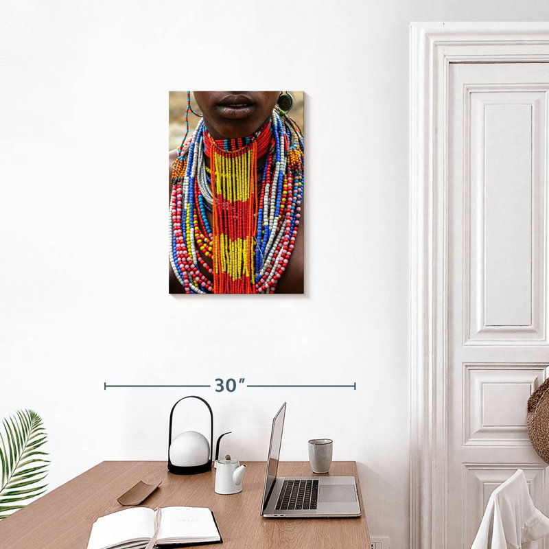 Femme Leisha Arbore Tribe, H 24 po x l 16 po