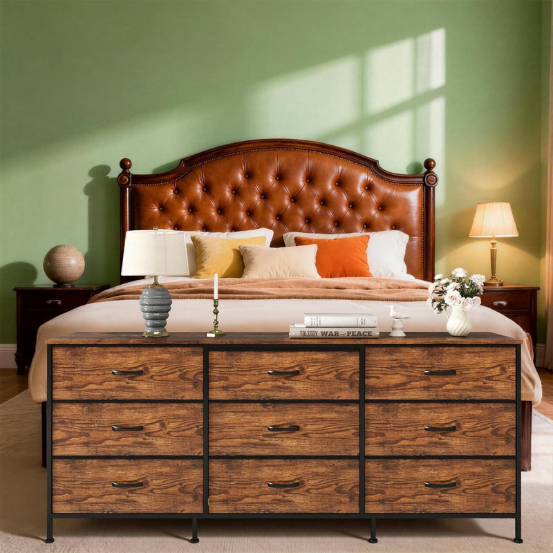 Meuble télé 63 po avec 9 tiroirs en tissu, plateau en bois et console média en métal, profondeur de 27 po, Brun