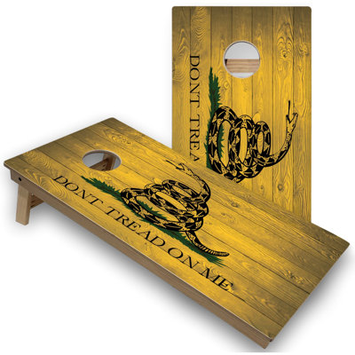 Ensemble de cornhole toutes saisons avec drapeau Gadsden | Comprend (2) planches (8) sacs et accessoires optionnels