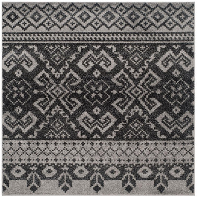 Nicarla Geometric Indoor/Outdoor Rug