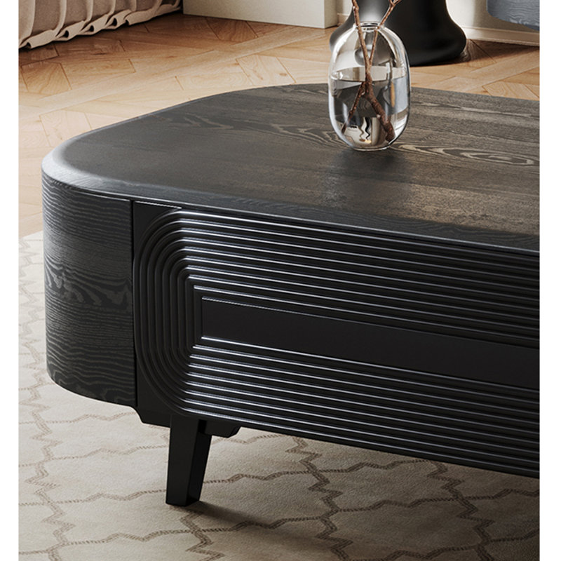 Table basse noire de style rétro