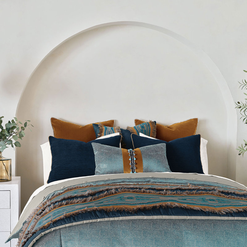 Montaigne Abstract Bed Runner, King