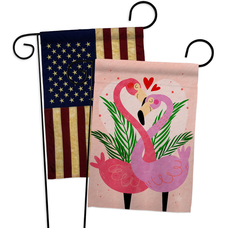 Drapeau de jardin en polyester 1 face 5 pi x 1 pi Flamingo Flamingo Love