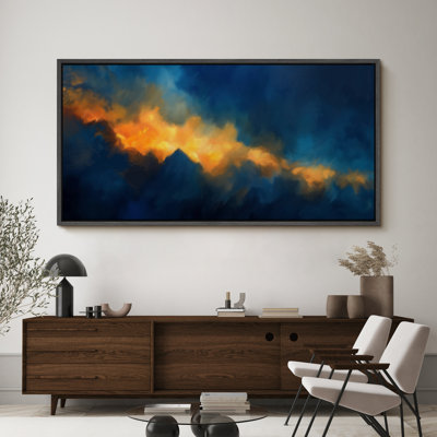 «Fiery Horizon in Midnight Blue», impression sur toile encadrée - décor abstrait nuage audacieux