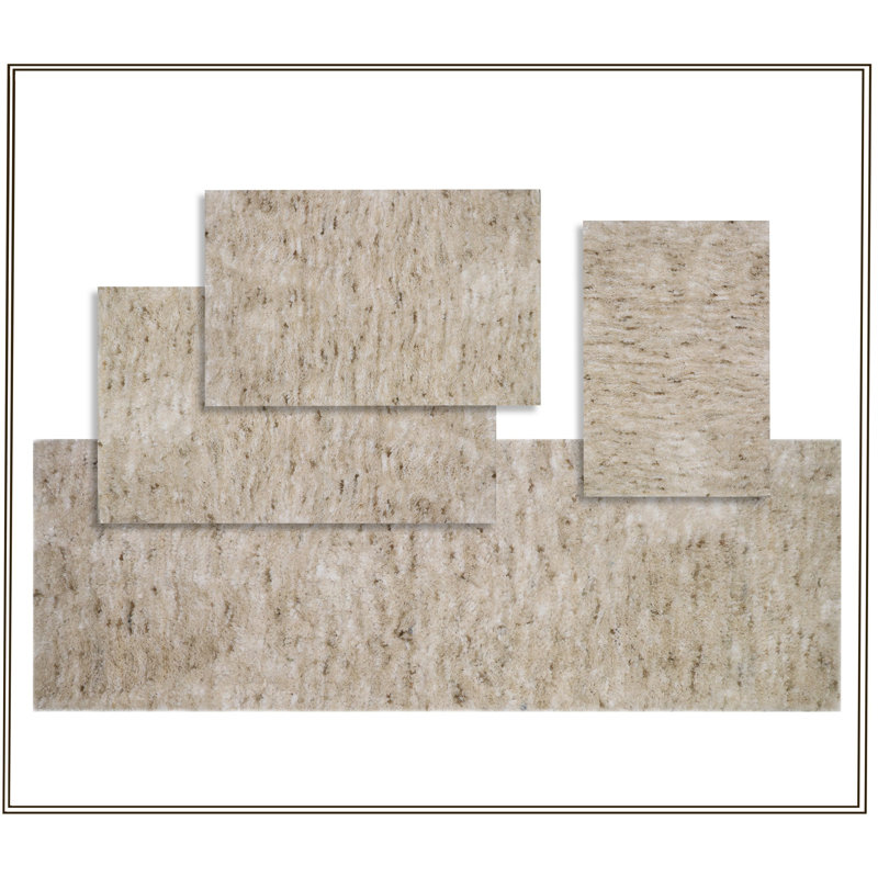 Ensemble de tapis de bain en microfibre 100% polyester Cloud Comfort, absorbant l'eau et  doux - ensemble de 4 pièces, Ivoire