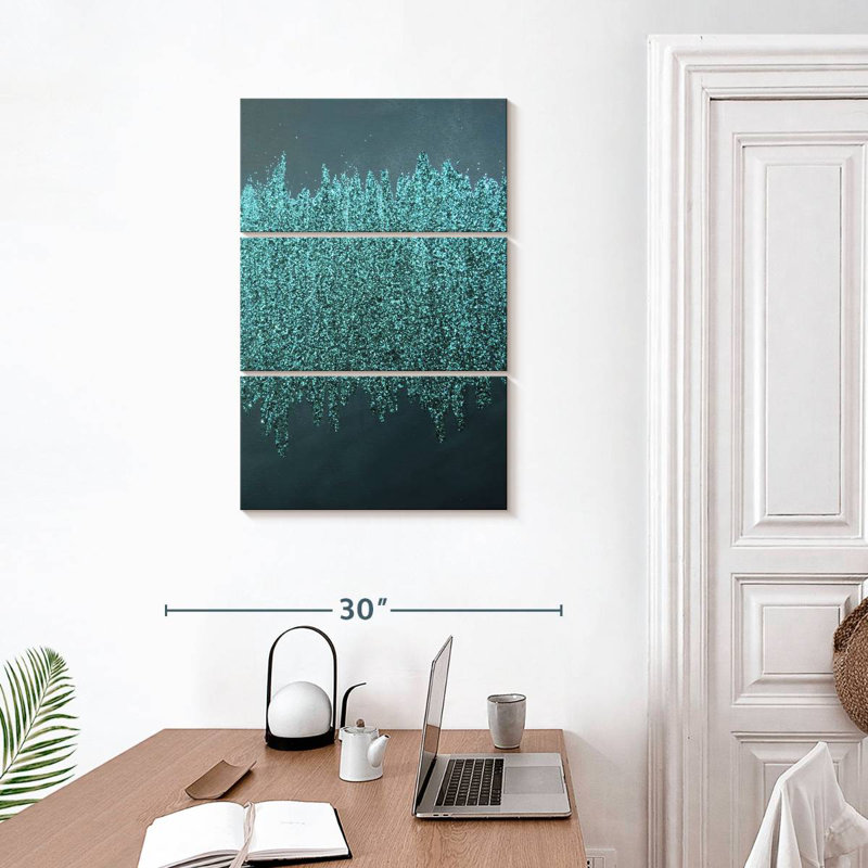 Avery Turquoise Shimmer, 32" H x 20" W