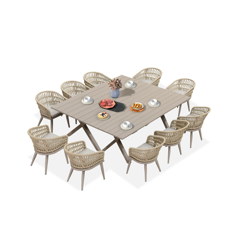 Ensemble de salle à manger d'extérieur en osier pour 10 personnes, table rectangulaire avec coussins