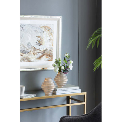 Ensemble de deux vases décoratifs uniques fabriqués à partir de verre de haute qualité pour une décoration intérieure avec style et fonctionnalité
