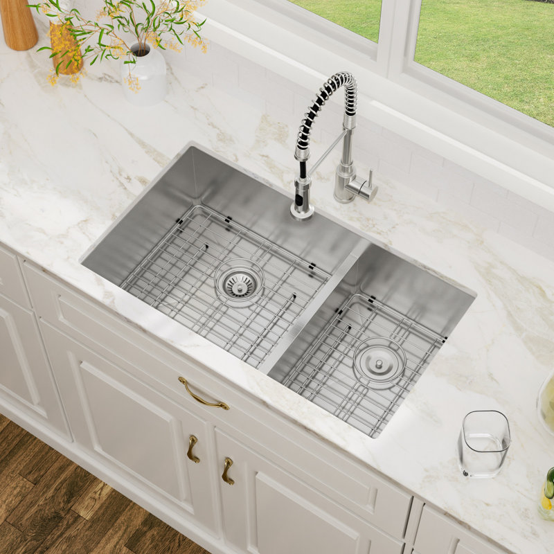 33" x 19" 16 Gauge Undermount 60/40 Double Bowl Low Divide Stainless Steel Kitchen Sink with Accessories